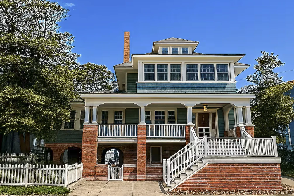Northeast Wedding Weekend Venues | Historic Estate Retreats