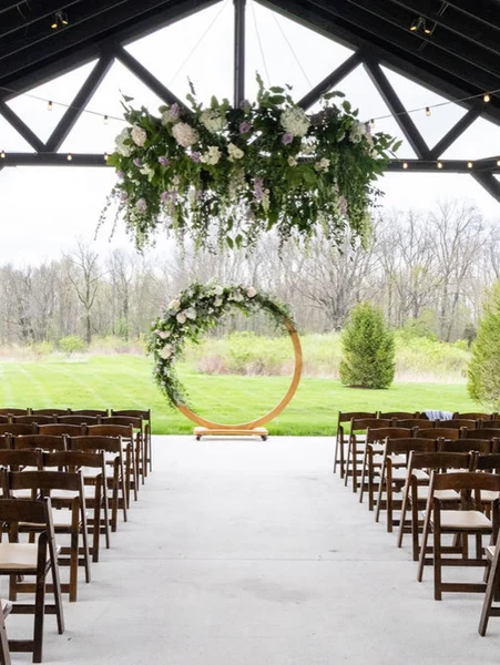 Rose's Bouquets: A Weddings-Only Florist - Portfolio 5