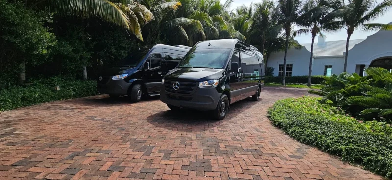 Easy Keys Limo & Group Transportation - Portfolio 3