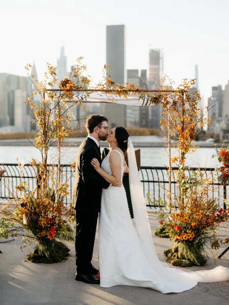 Wilder Gardens + Flowers autumnal wedding flowers from a fall LIC wedding